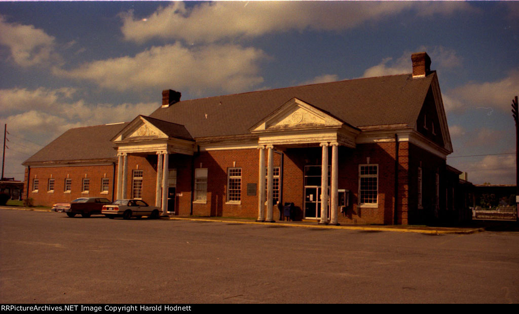 SAL's Seaboard Station, recently abandoned as an Amtrak Station